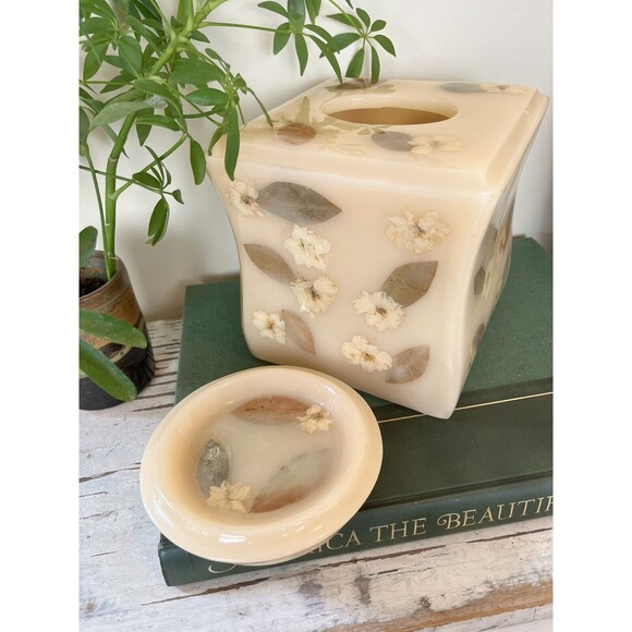 Vintage Cream Acrylic Dried Flowers Tissue Box & Soap Dish Bathroom Set / Retro - Picture 3 of 9